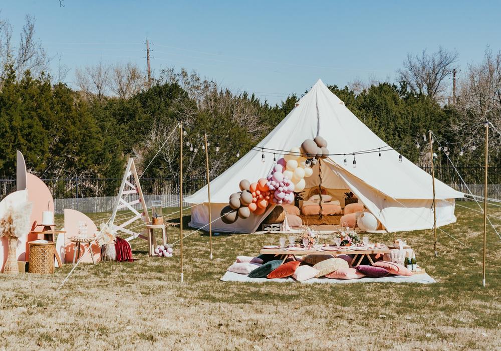 Glamping Theme
